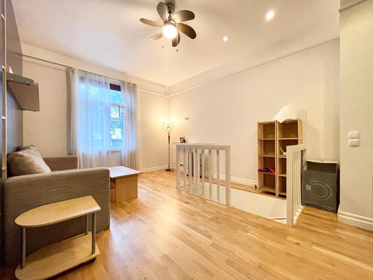 דירות טאלין Cosy Studio In Historical Building. City Center מראה חיצוני תמונה