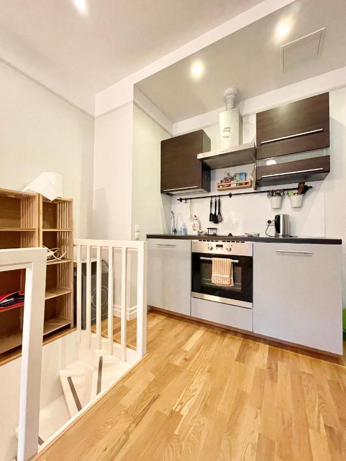 דירות טאלין Cosy Studio In Historical Building. City Center מראה חיצוני תמונה